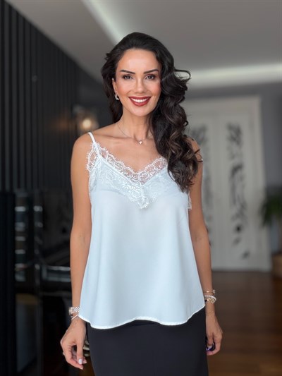 Ekru Saten Dantelli Askılı  Bluz