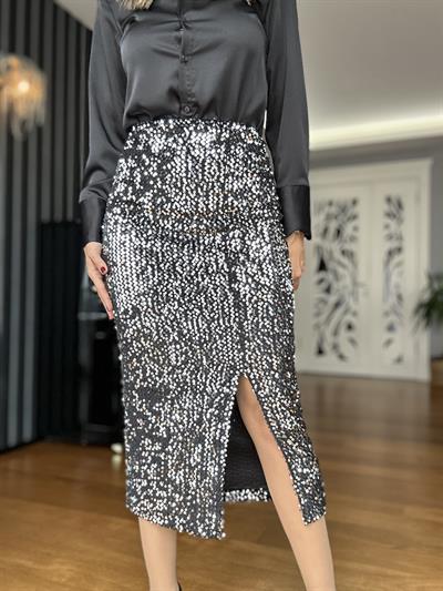 Gümüş Pullu Yırtmaçlı Midi Etek