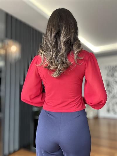 Kırmızı Kolları Şifon Ceket Yaka Bluz