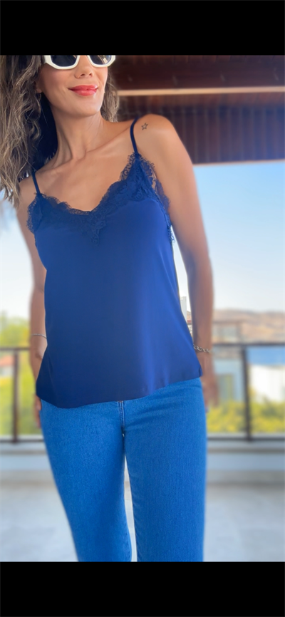 Koyu Lacivert Dantelli Askılı Bluz