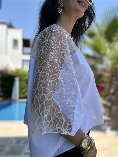 Organze Üzeri İşlemeli Tasarım Bluz