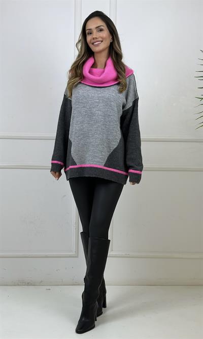 Pembe Yakalı Gri Over Size Kazak