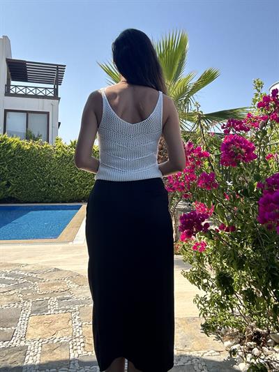 Siyah Fiyonk Detaylı  Anvelop Etek