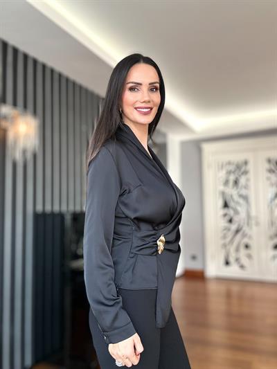 Siyah Gold Tokalı Anvelop Saten Bluz