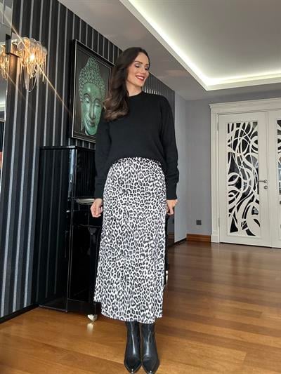 Siyah Gri Leopar Desenli Saten Etek