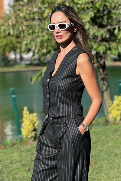 Siyah Gümüş Sim Çizgili Yelek