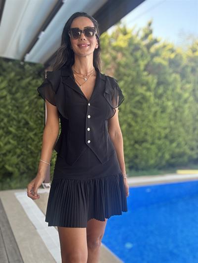 Siyah Omuzları Fırfırlı Yelek