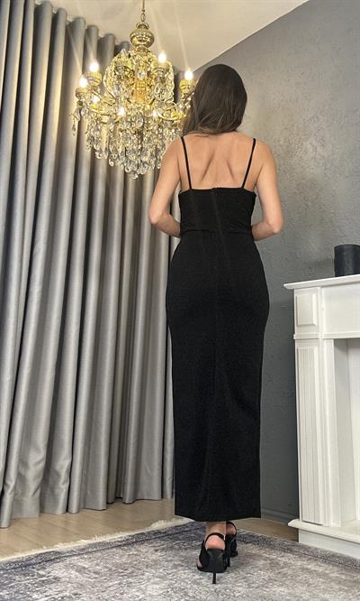 Siyah Parlak Kumaş Şık Elbise