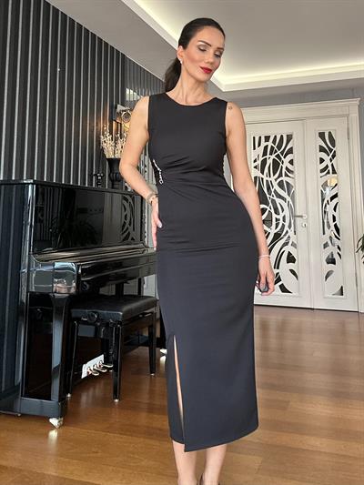 Siyah Taş Detaylı Yırtmaçlı Kalem Elbise