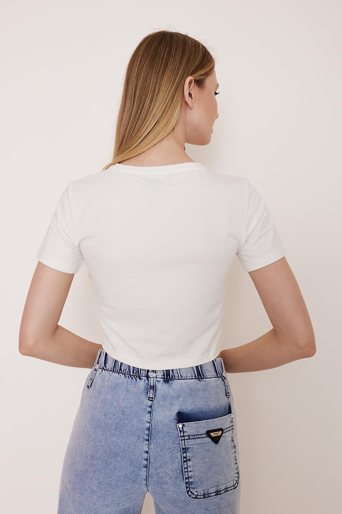 Basic beyaz crop t-shirt - Charamela