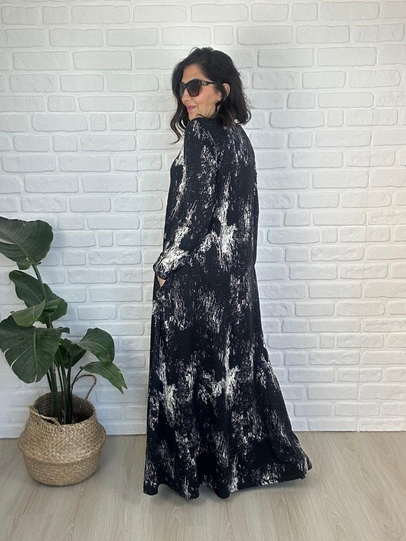Büyük Beden Uzun Lıkralı Cepli Vıskon Siyah Beyaz Batik Desen Penye Elbise-BGE142