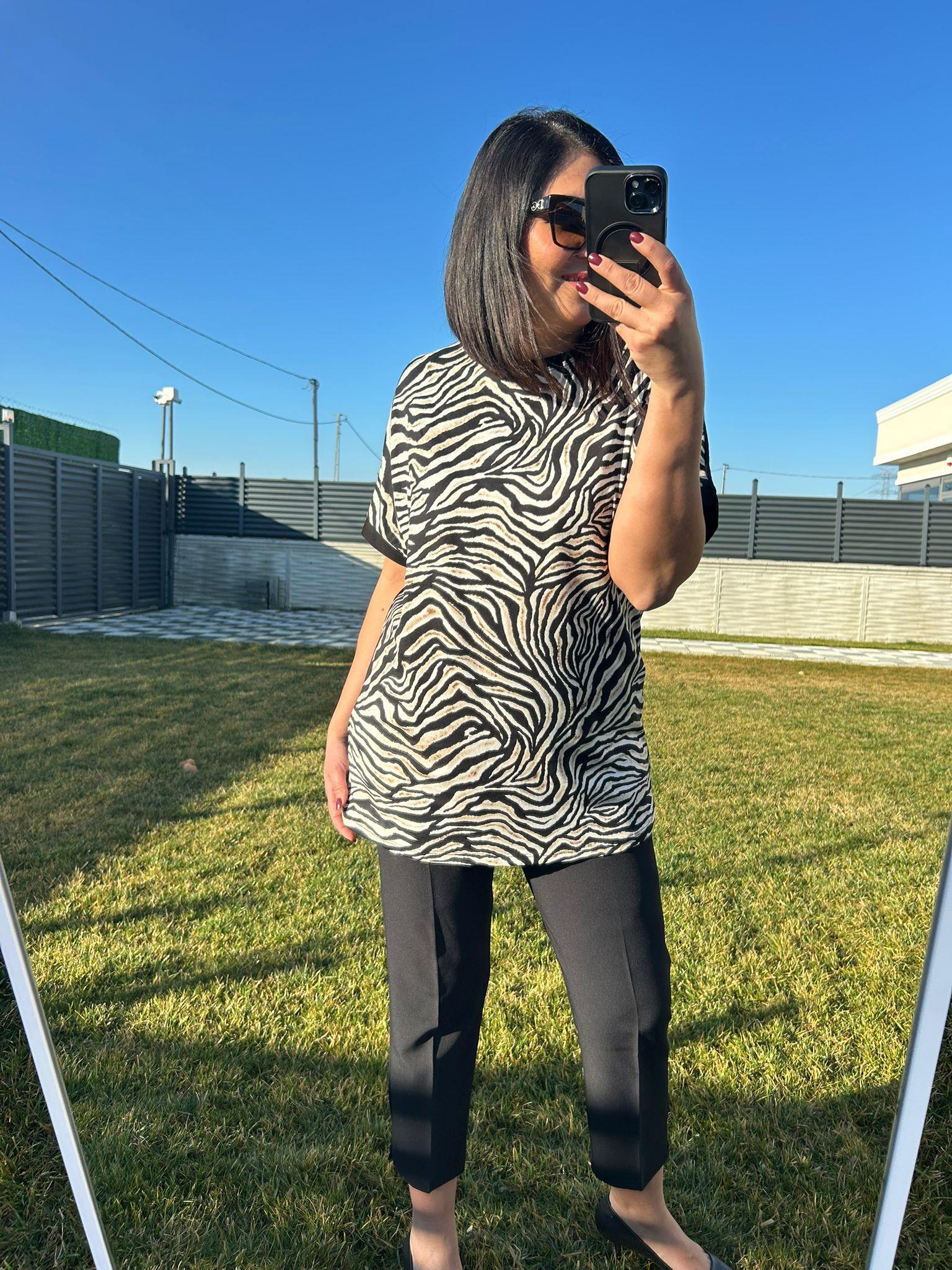 Kadın Büyük Beden Zebra Baskılı Penye Örme Bluz-BGB107