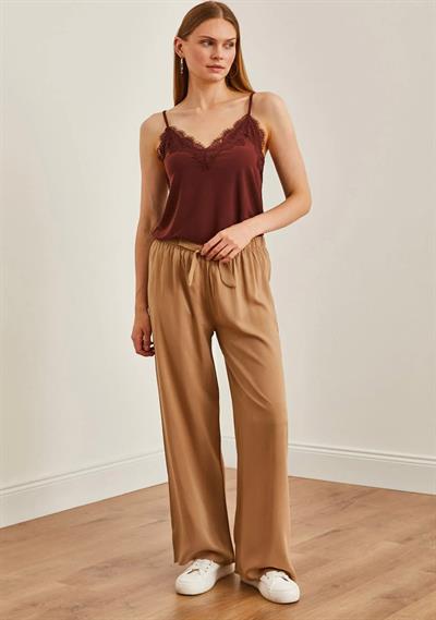 Bej desenli kadın beli latiklı viskon kumaş rahat kalıp palazzo pantolon - Charamela