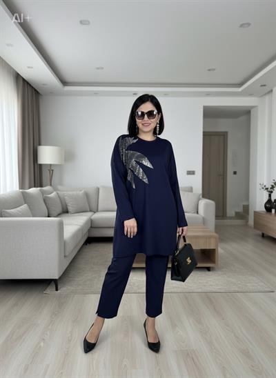 Büyük Beden Düşük Omuzlu Kolu  Taş Baskılı Geniş Kalıp Lıkralı Vıskon Penye Bluz -BGB159