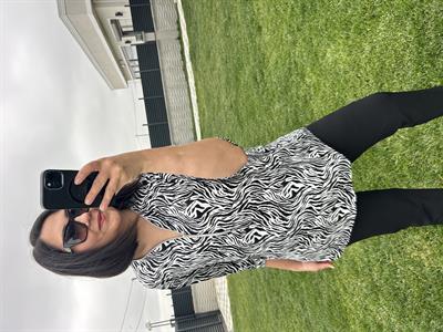 Büyük beden fermuarlı desenli  penye viskon bluz - Charamela