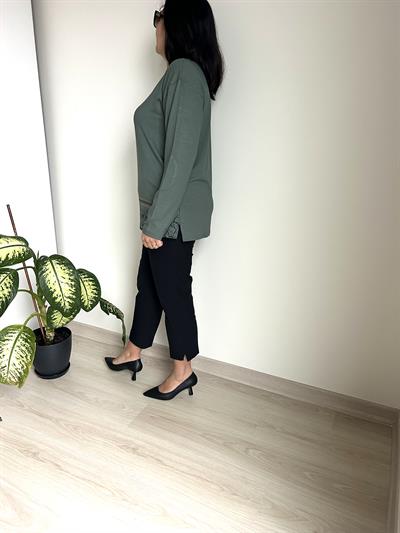 Kadın büyük beden baskılı yaka ve etek taş detaylı bluz -bgb70 - Charamela