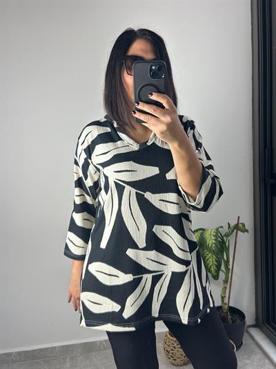 Kadın büyük beden v yaka çiçek baskılı siyah - beyaz bürümcük kumaş örme bluz-bgb95 - Charamela