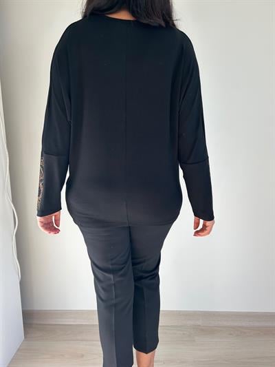 Kadın büyük beden yarasa kol triko görünümlü örme taş detaylı bluz-bgb81 - Charamela