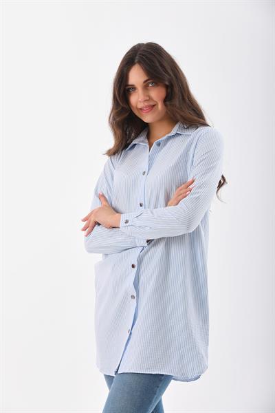 Kadın mavi beyaz çizgili gümüş düğme detaylı gömlek - Charamela