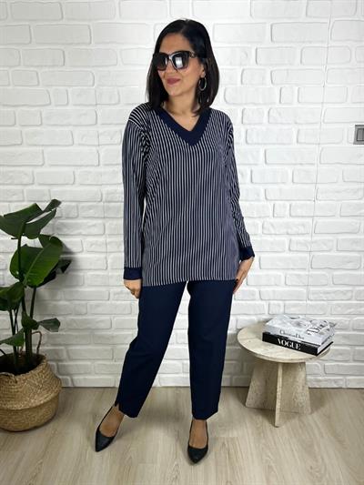 Kadın uzun kollu çizgili baskılı büyük beden lacivert beyaz penye bluz-bgb138 - Charamela