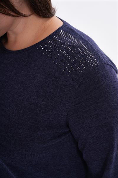 Kadın uzun kollu omzu taş detaylı büyük beden triko görünümlü bluz-bgb42 - Charamela