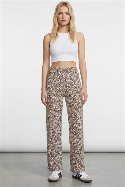 Rahat Kalıp Yüksek Bel Bol Paça Viskon Karışım Kadın Pantolon