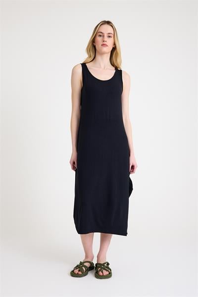 Askılı ve Dökümlü Rahat Kalıp Viskon Elbise