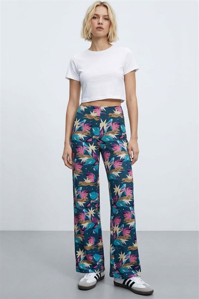 Rahat Kalıp Yüksek Bel Bol Paça Viskon Karışım Kadın Pantolon