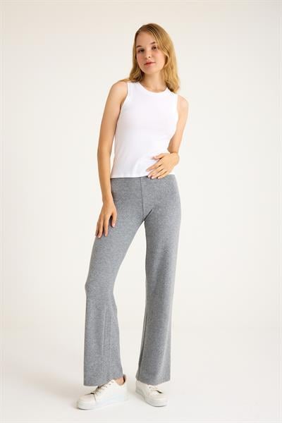 Rahat Kalıp Bol Paça Kadın Pantolon