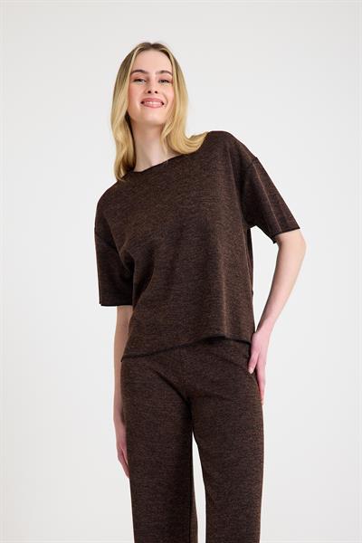 Cepsiz Bol Kesim Dökümlü İkili Tişört ve Pantolon Takımı