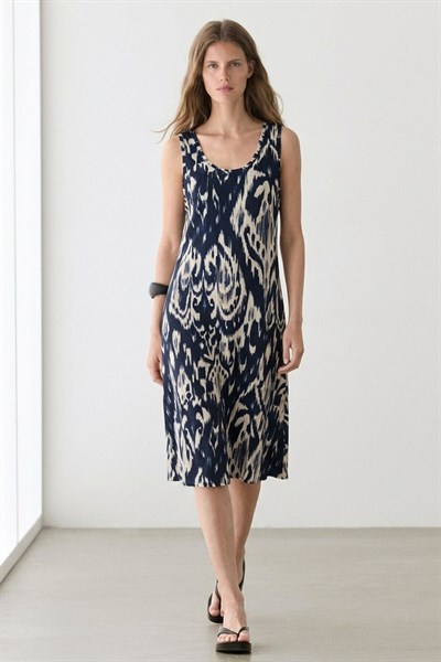 A Kesim Rahat Ve Dökümlü Kalın Askılı Elbise