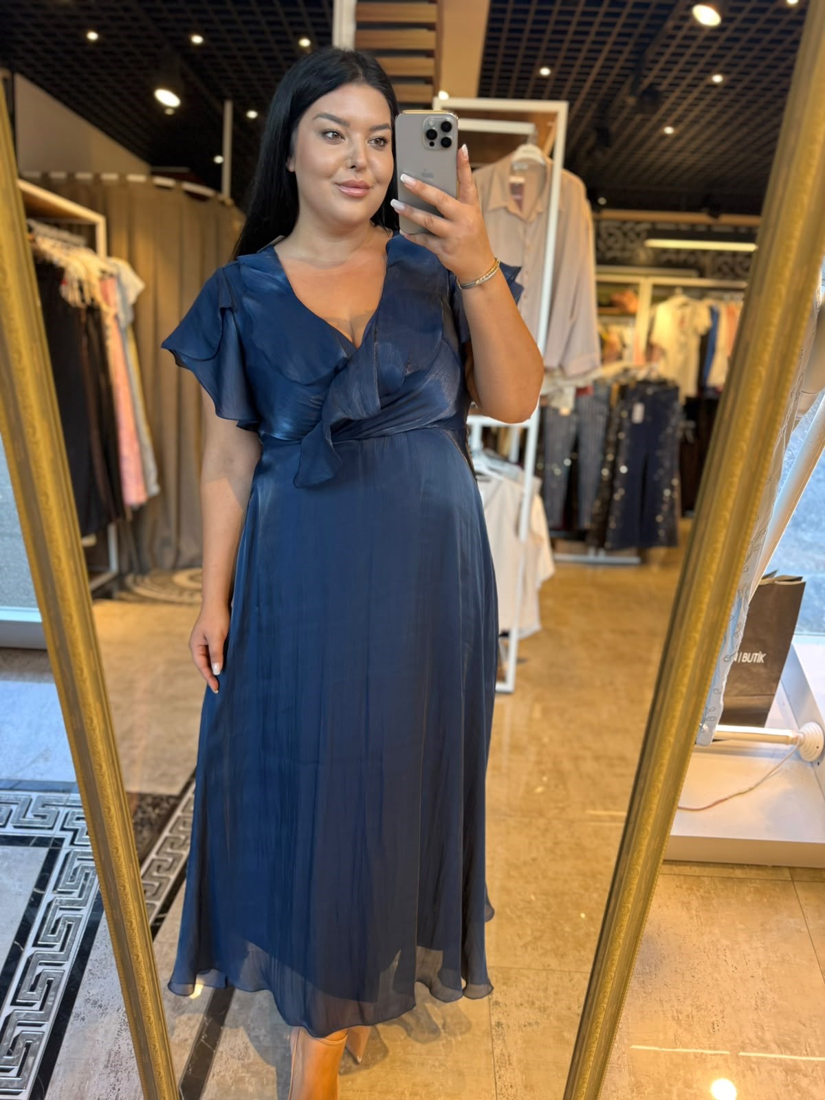  Oversize Kruvaze Volanlı Organze Kumaş Kadın Elbise - Lacivert 