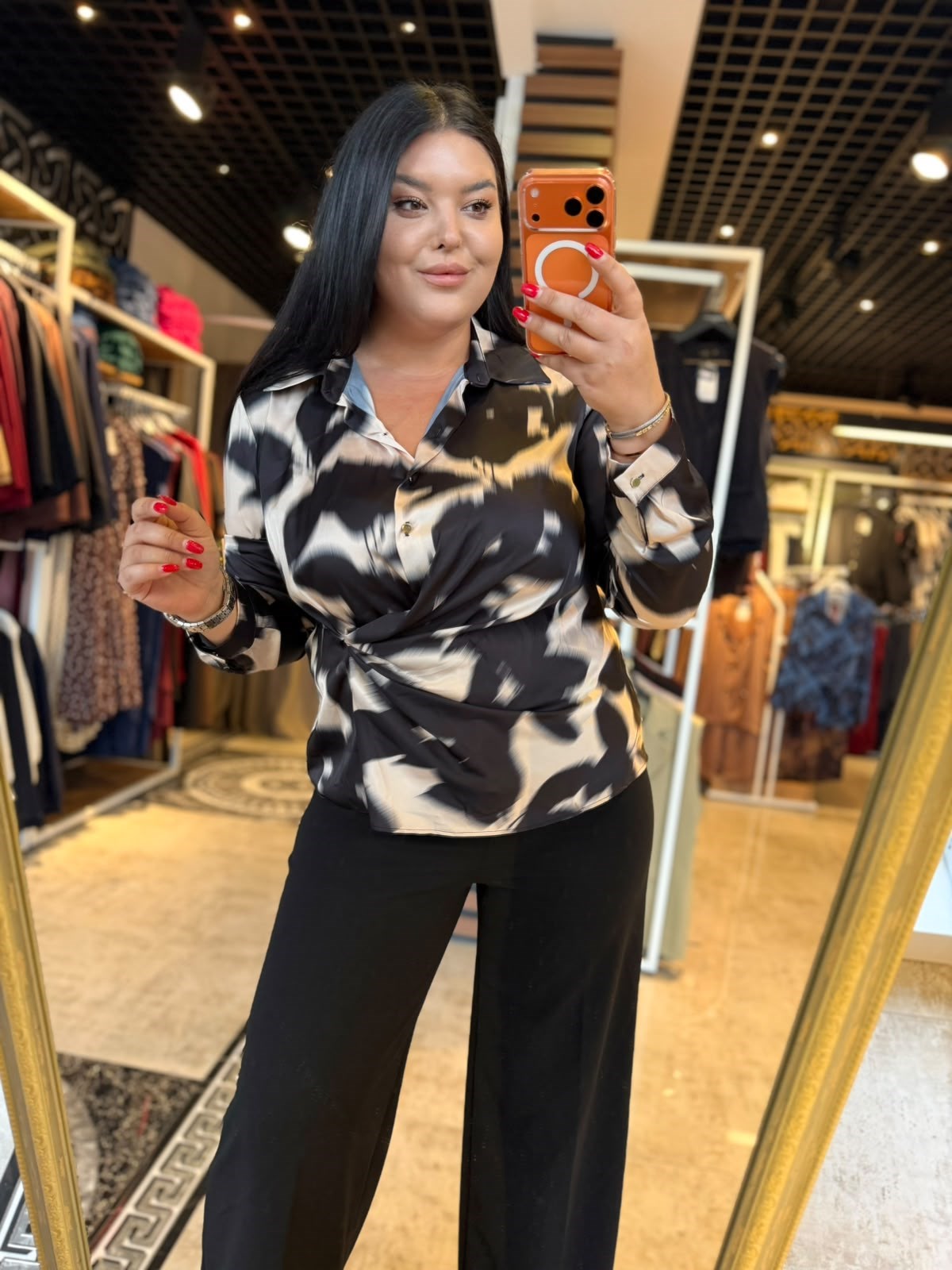 Oversize Batik Desen Önü Düğmeli Kadın Bluz - Siyah 