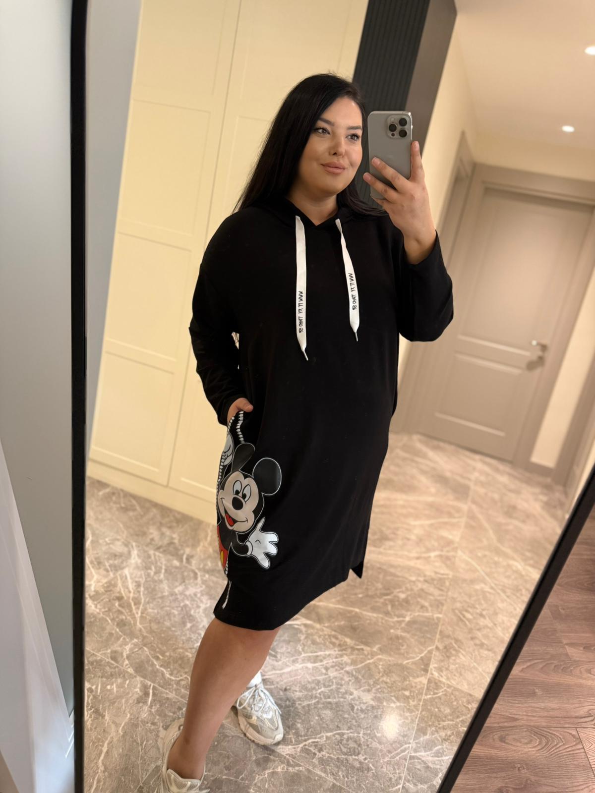 Oversize Mickey Baskılı Kadın Kapüşonlu Elbise - Siyah 