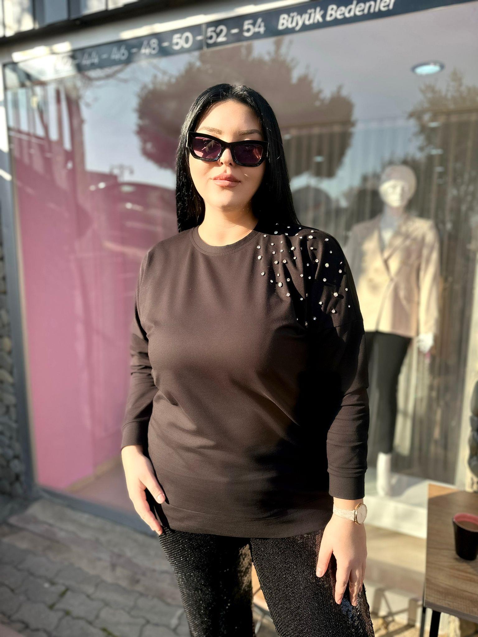 Oversize Pamuk Kumaş İki İplik Taş Detay Kadın Sweatshirt - Siyah 