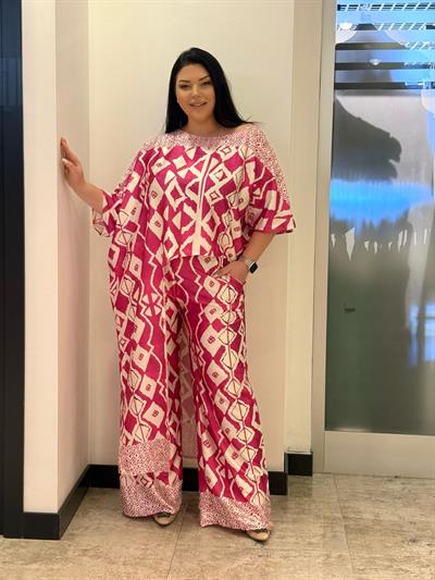 Oversize İtalyan İpek Saten Pembe Desenli Asimetrik İkili Takım - Pembe 