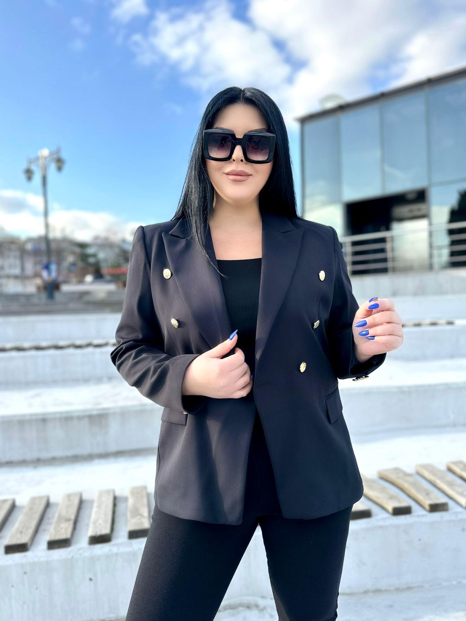 Büyük Beden Gold Düğme Detay Kadın Blazer Ceket - Siyah 