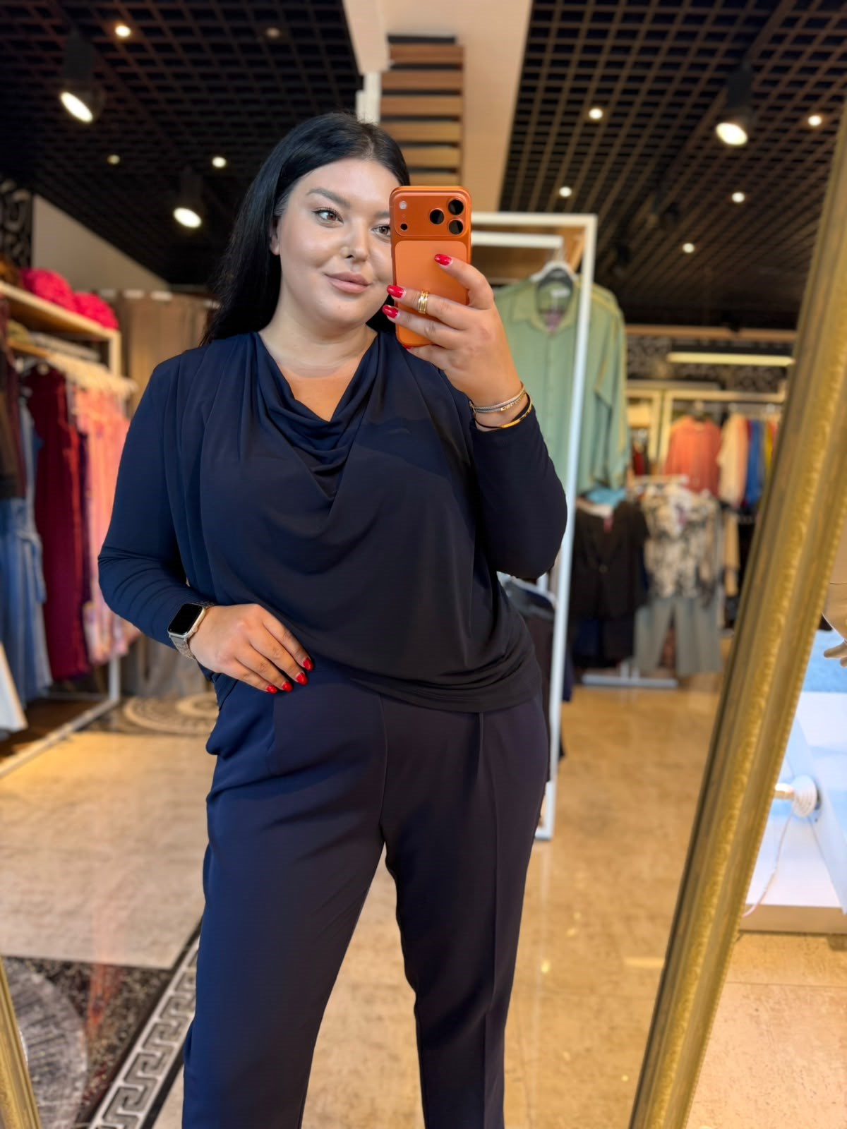 Büyük Beden Sandy Kumaş Degaje Yaka Kadın Bluz - Lacivert 