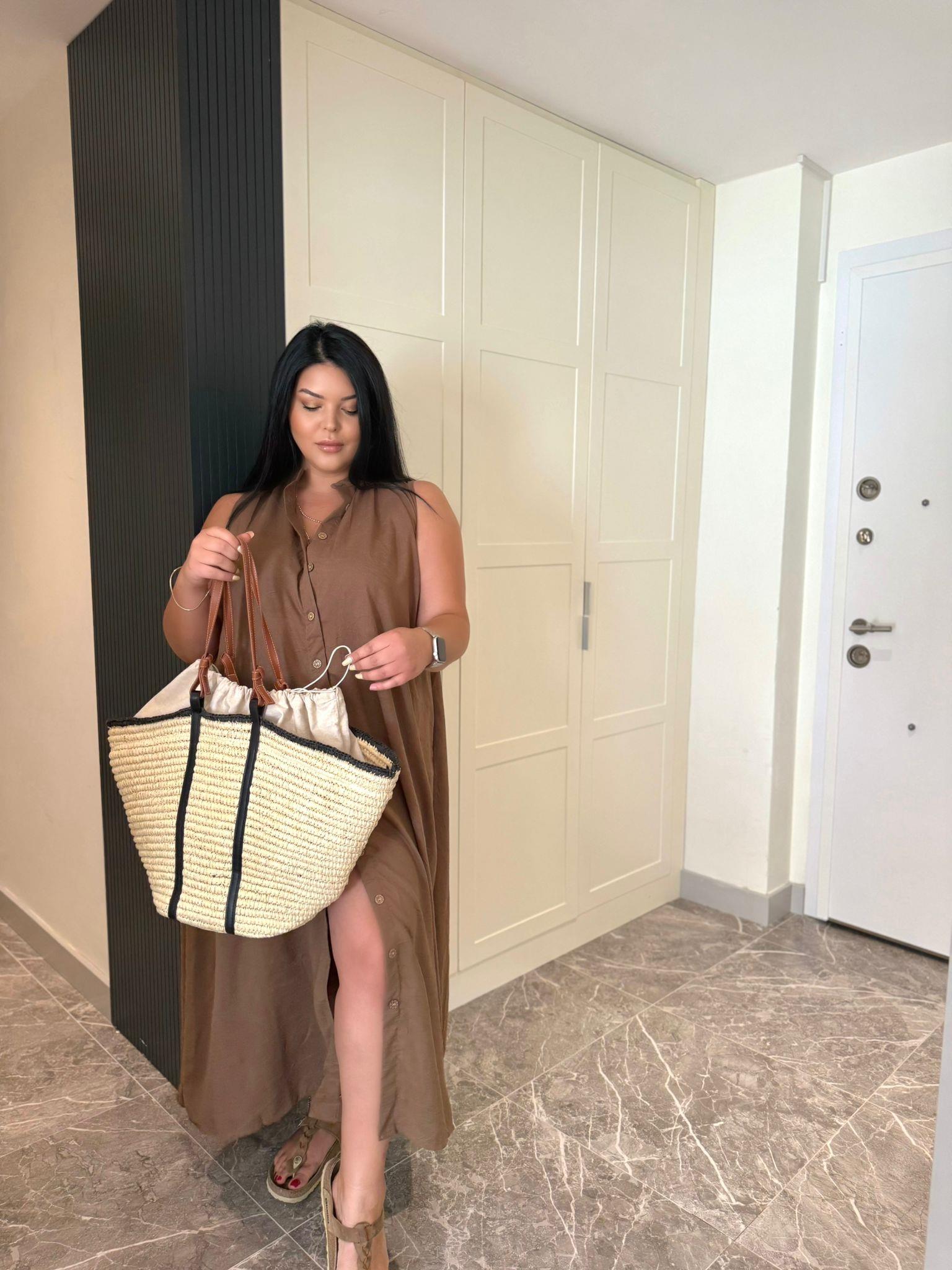 Oversize Ahşap Düğme Detay Maxi Boy Elbise - Camel