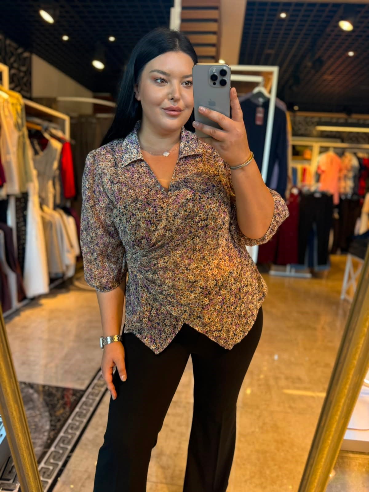 Oversize Çiçek Desenli Kruvaze Yan Bağcıklı Truvakar Kol Kadın Bluz - Pembe