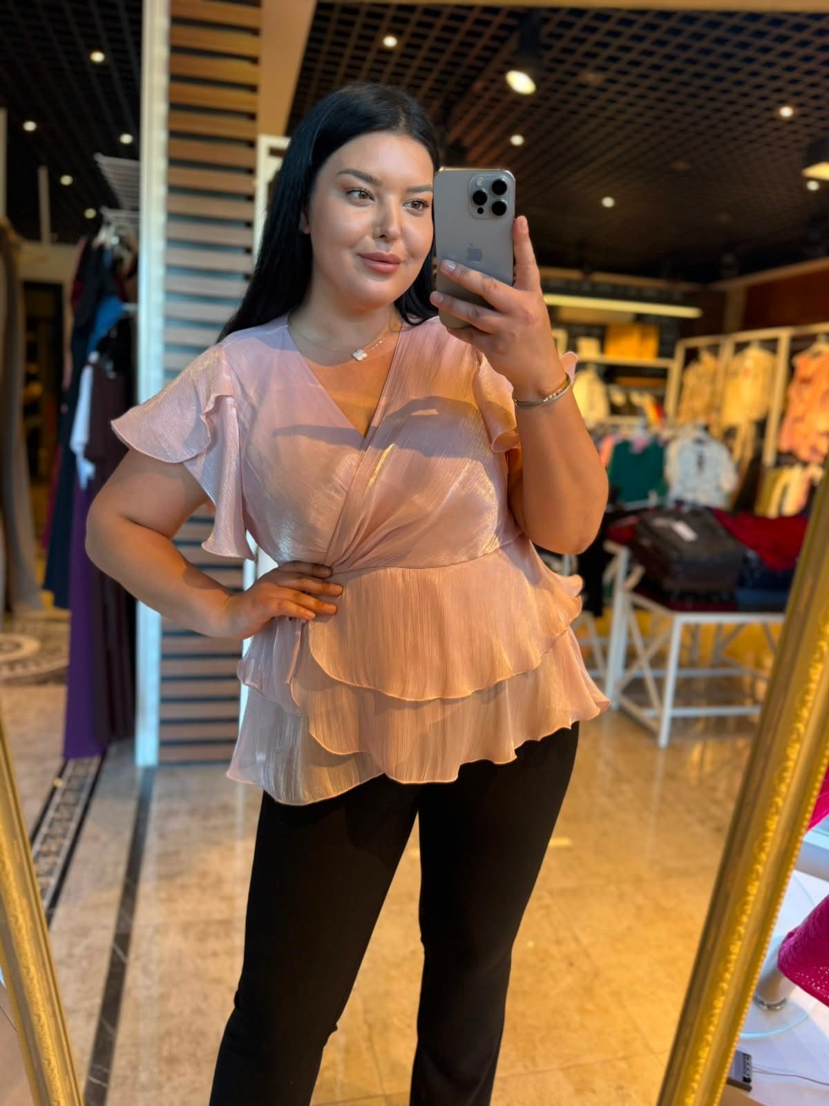 Oversize Fırfırlı Bağlama Detaylı Kısa Kol Kadın Bluz - Pembe 