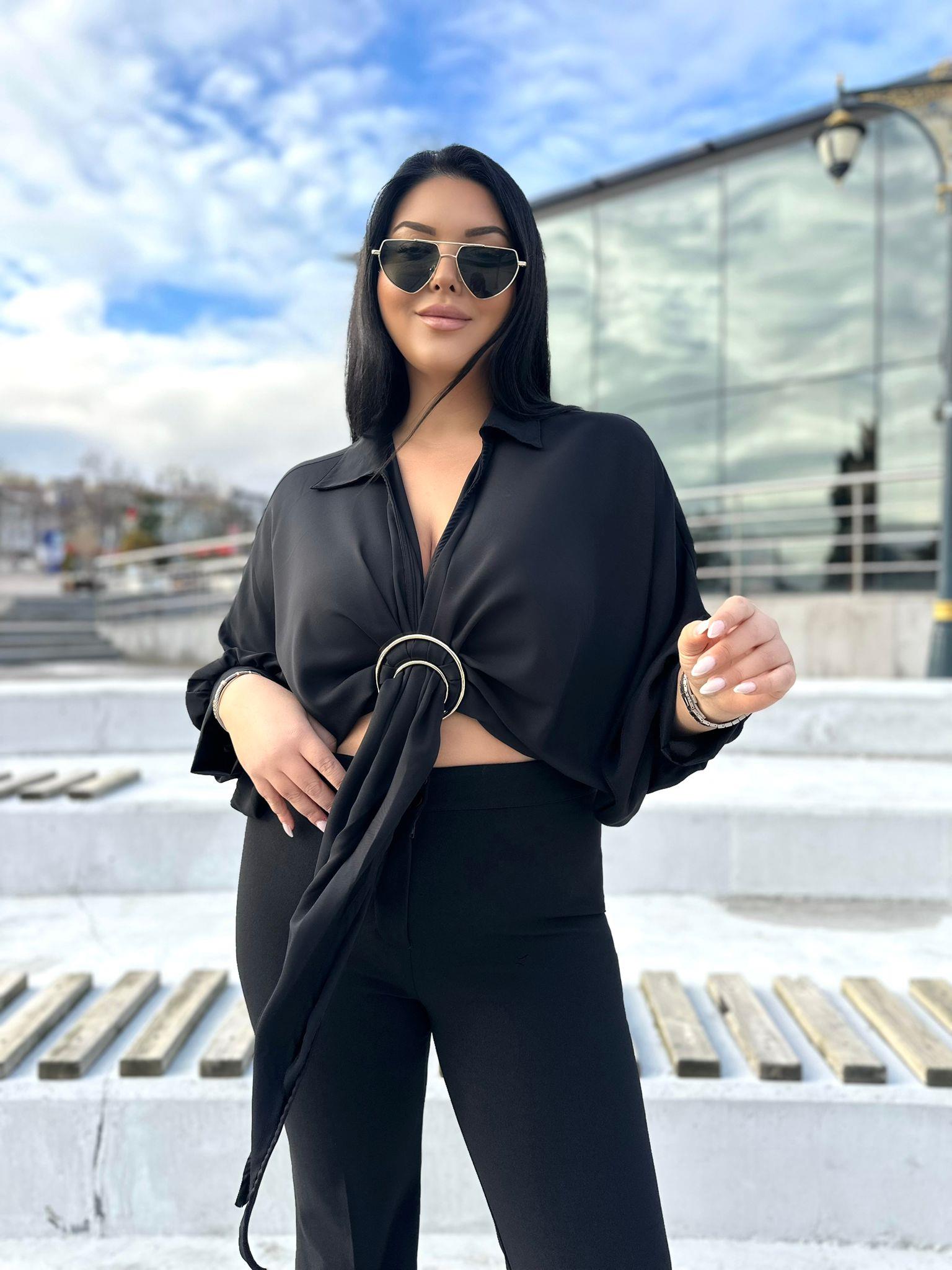 Oversize Gold Toka Detay Şifon Bluz - Siyah 