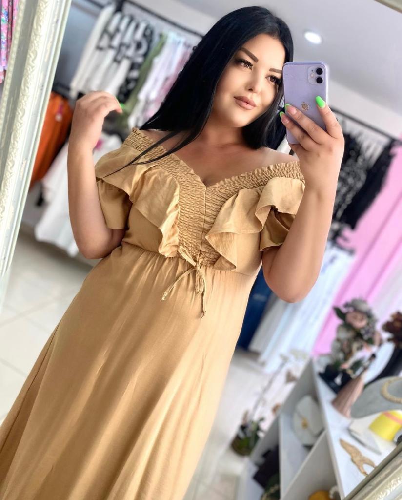 Oversize Madonna Yaka Fırfırlı Maxi Boy Uzun Elbise - Camel 