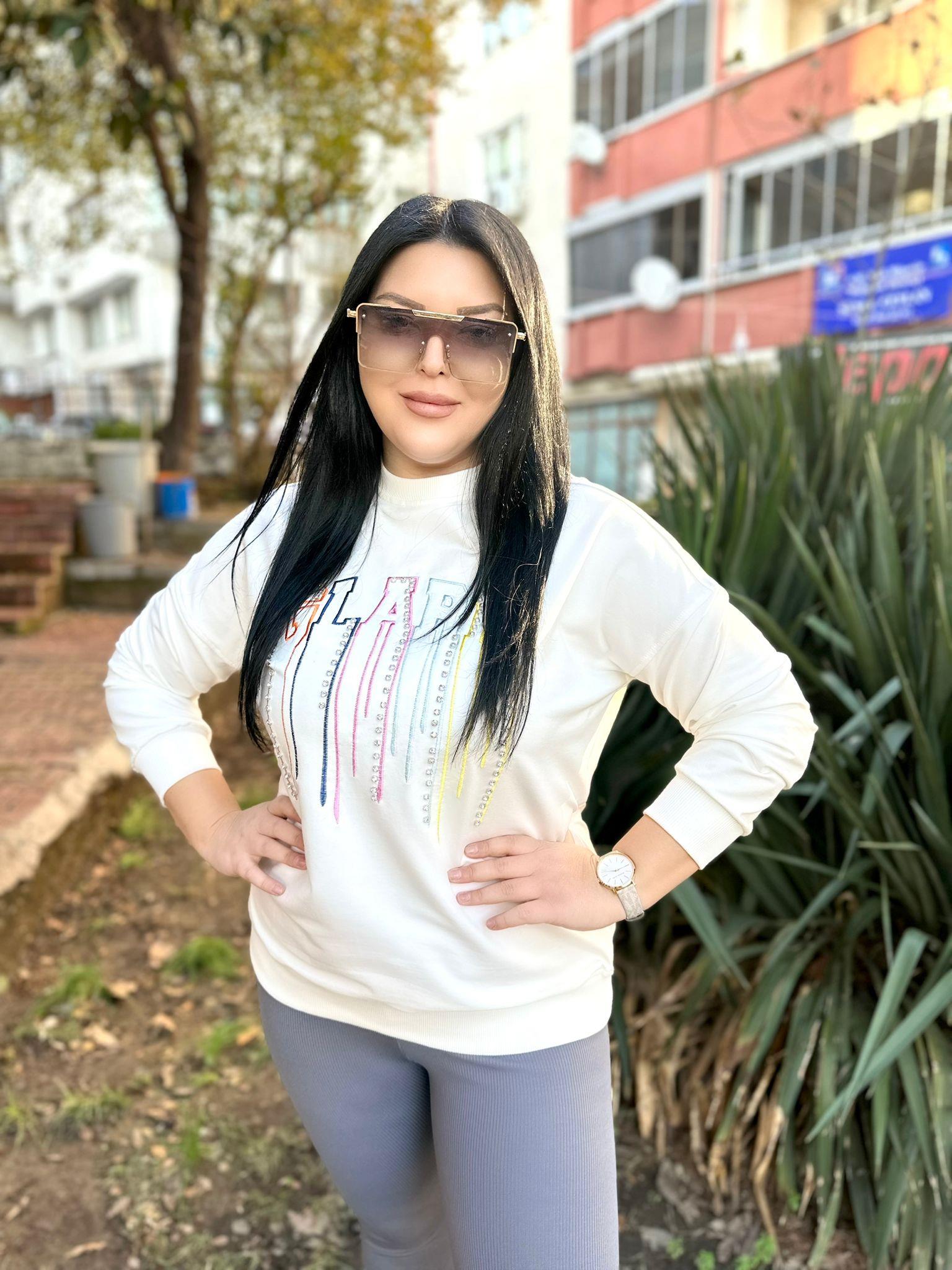 Oversize Pamuk Kumaş İki İplik Taş Detay Kadın Sweatshirt - Beyaz 