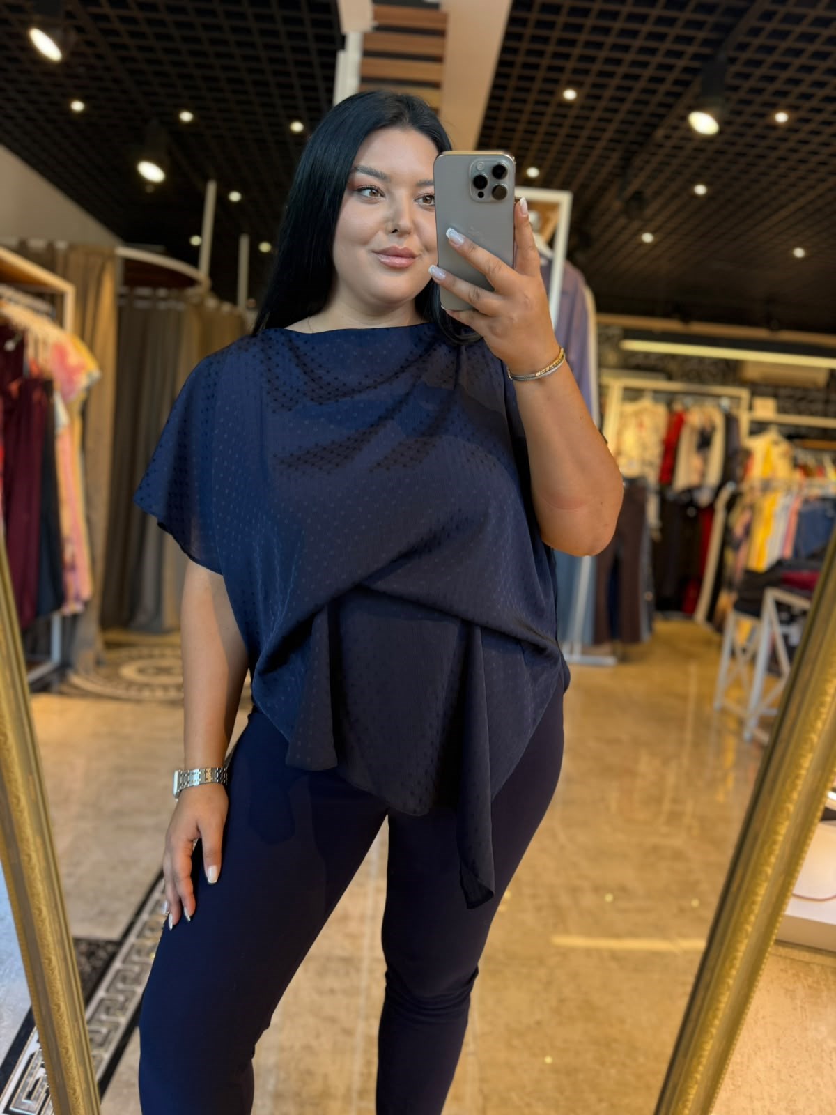 Oversize Puanlı Asimetrik Kadın Bluz - Lacivert 
