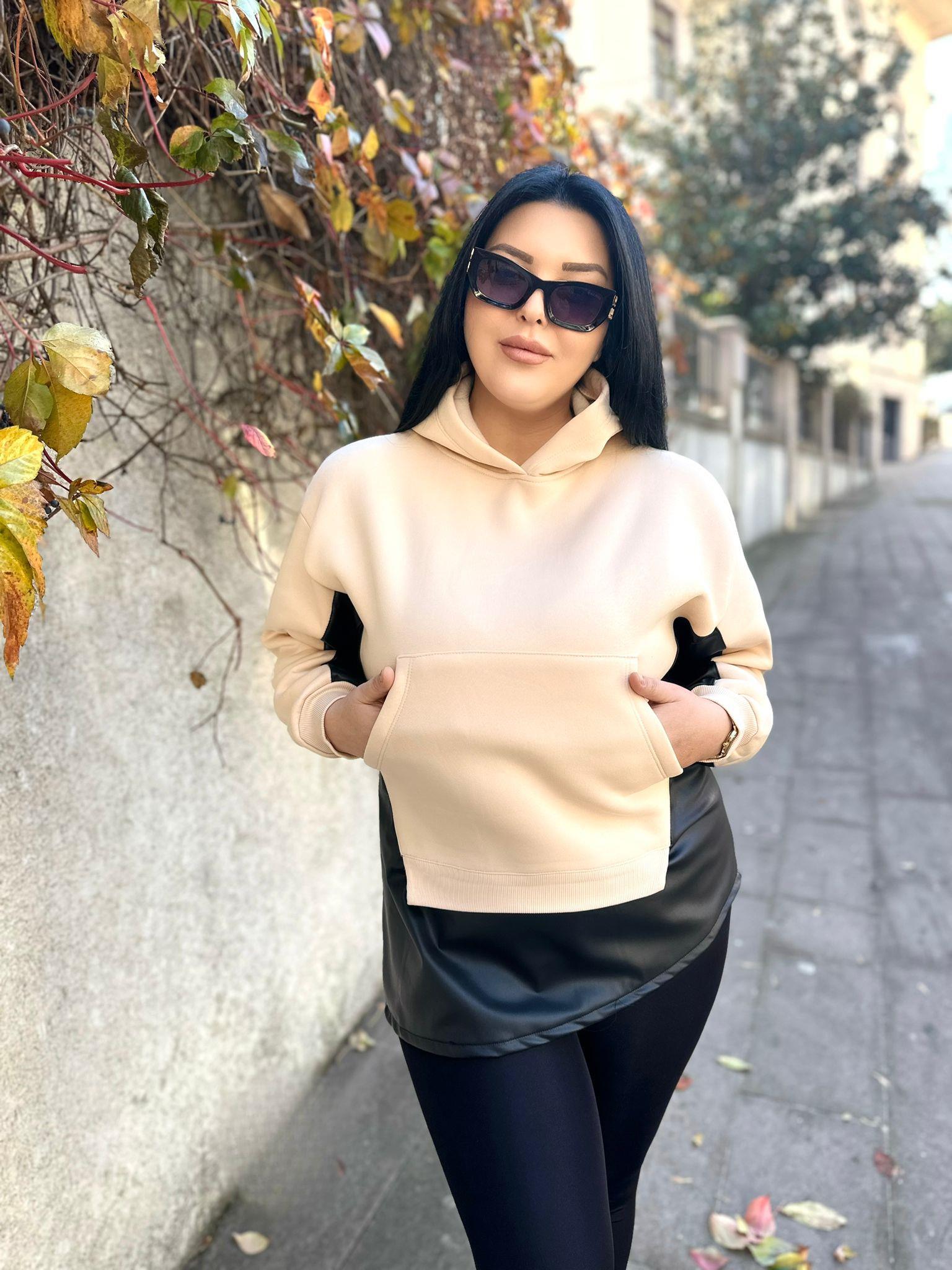 Oversize Üç İplik Şardonlu Deri Detaylı Kadın Sweatshirt - Krem 