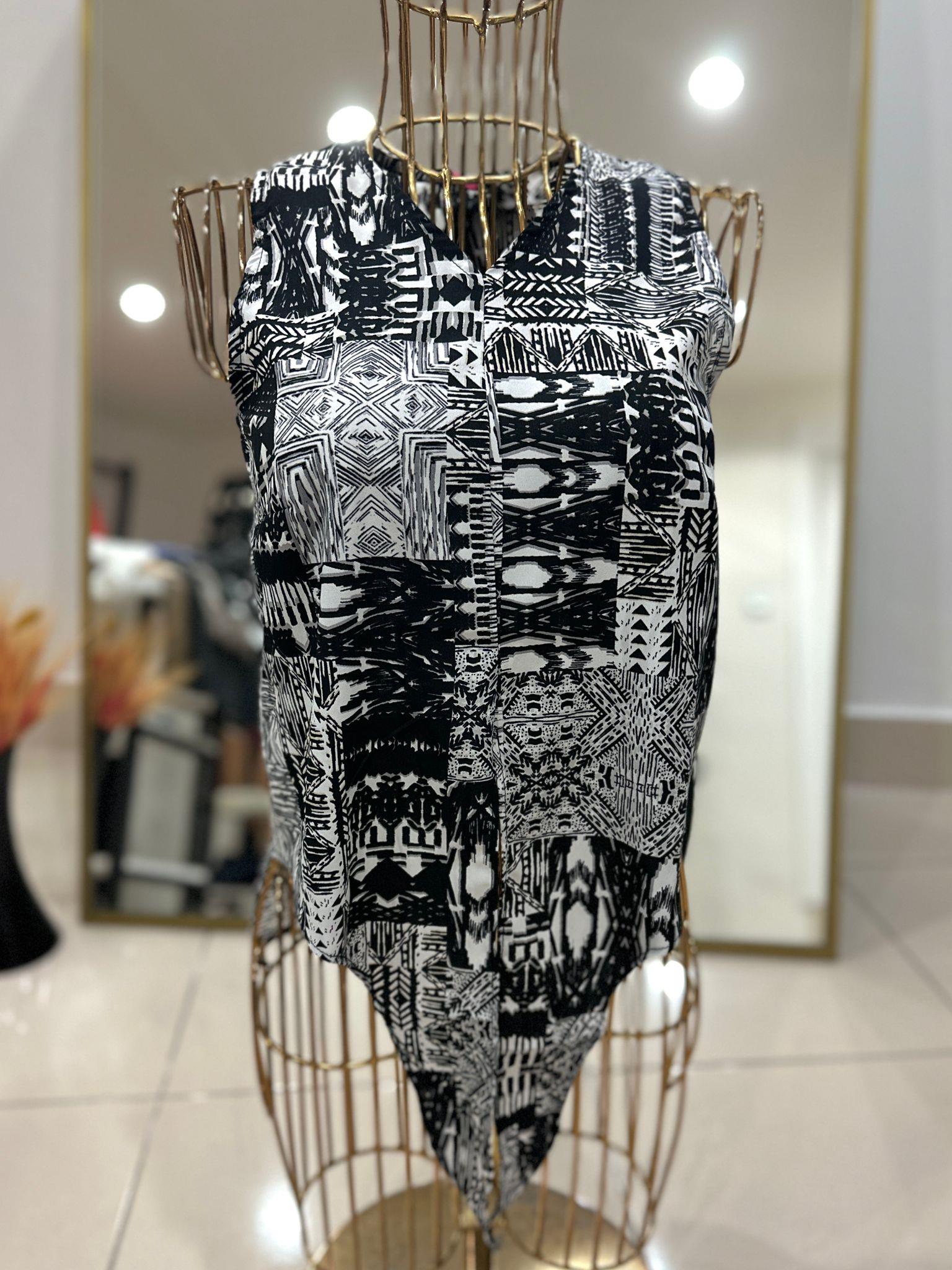Oversize V Yaka Beyaz Desenli Bağlamalı Crop Bluz - Siyah 