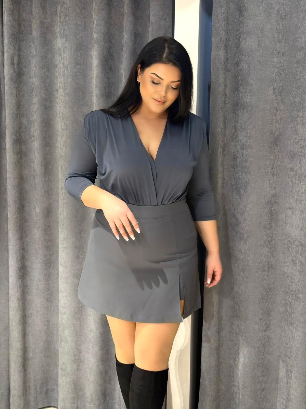 Oversize Vatka Detaylı Çıtçıtlı Kadın BodySuit - Gri 
