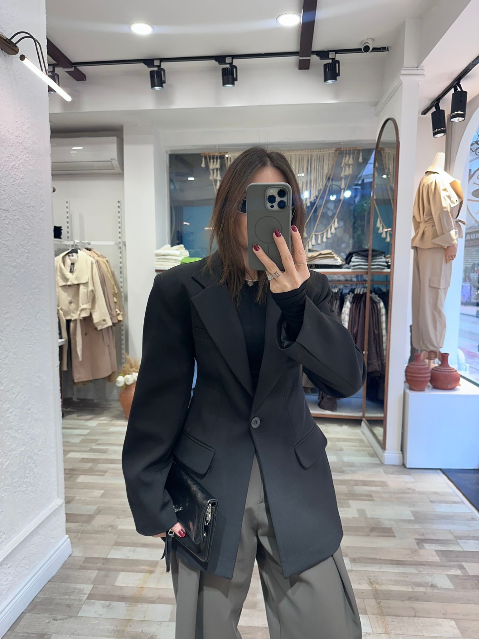 OMUZ HACİMLİ BLAZER
