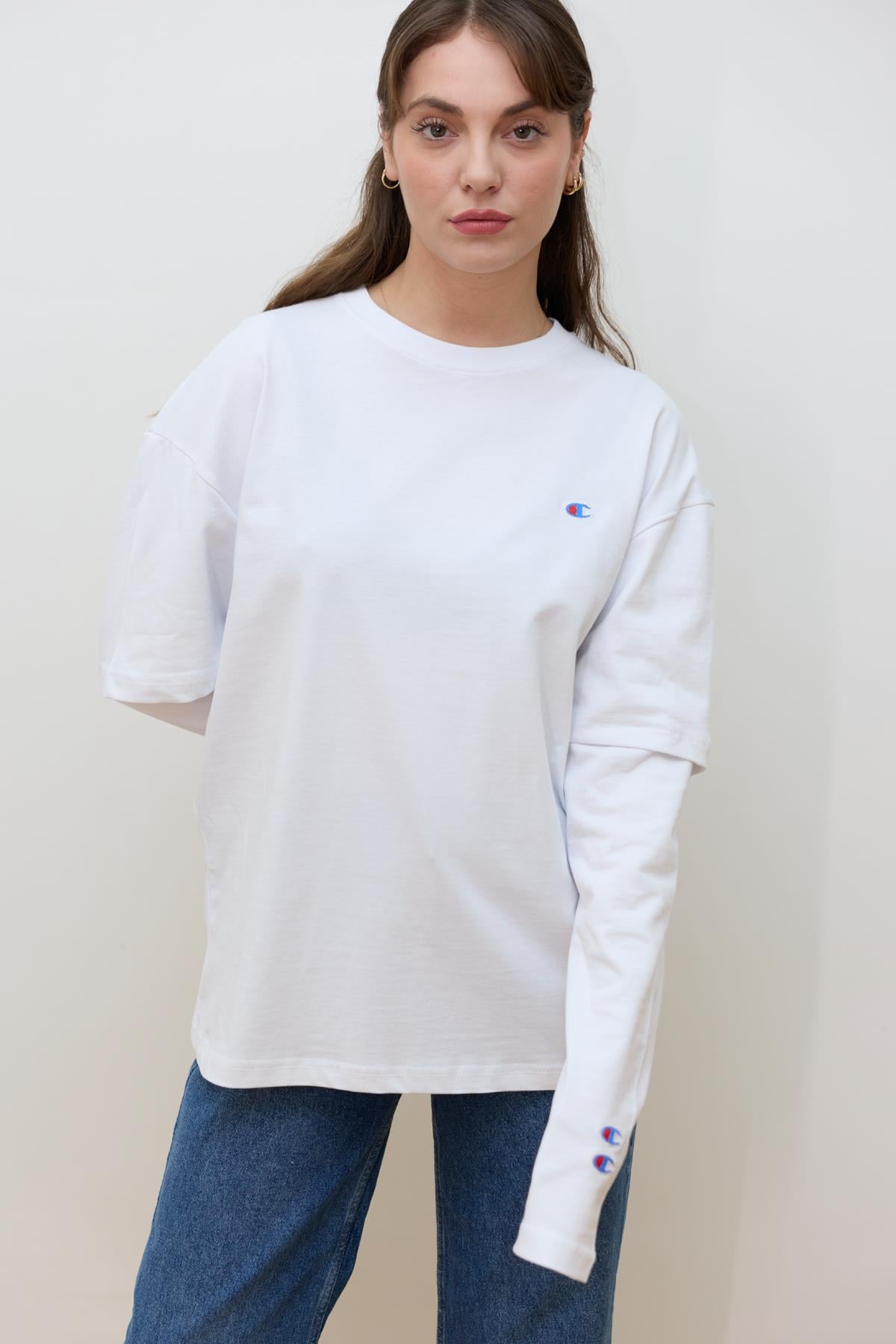 Beyaz Kolları Parça Detaylı Logo Nakışlı T-Shirt